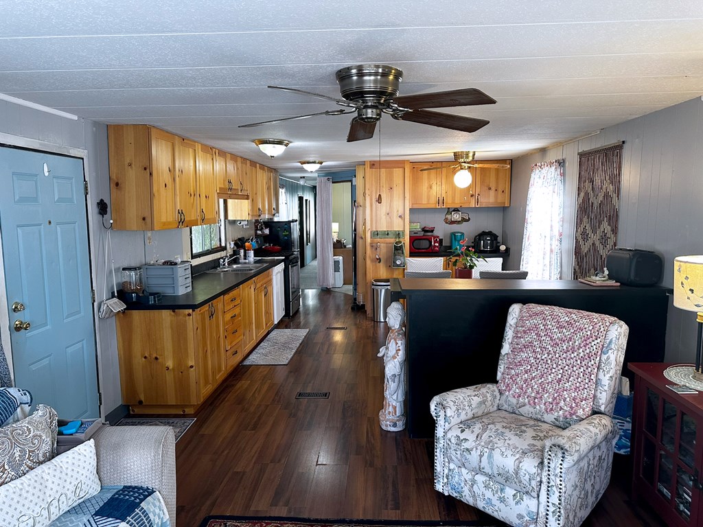 11050 Fancher Rd Property Photo 6