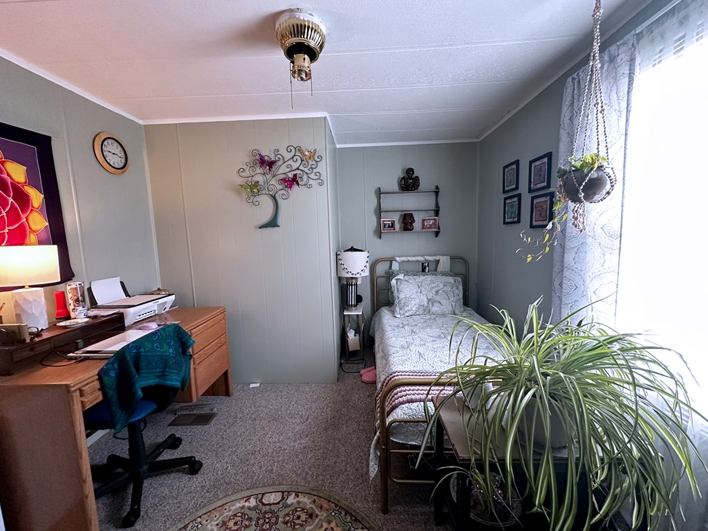 11050 Fancher Rd Property Photo 9