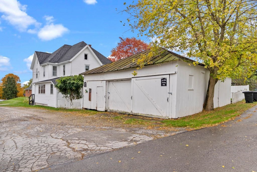 48 Grange Property Photo 41