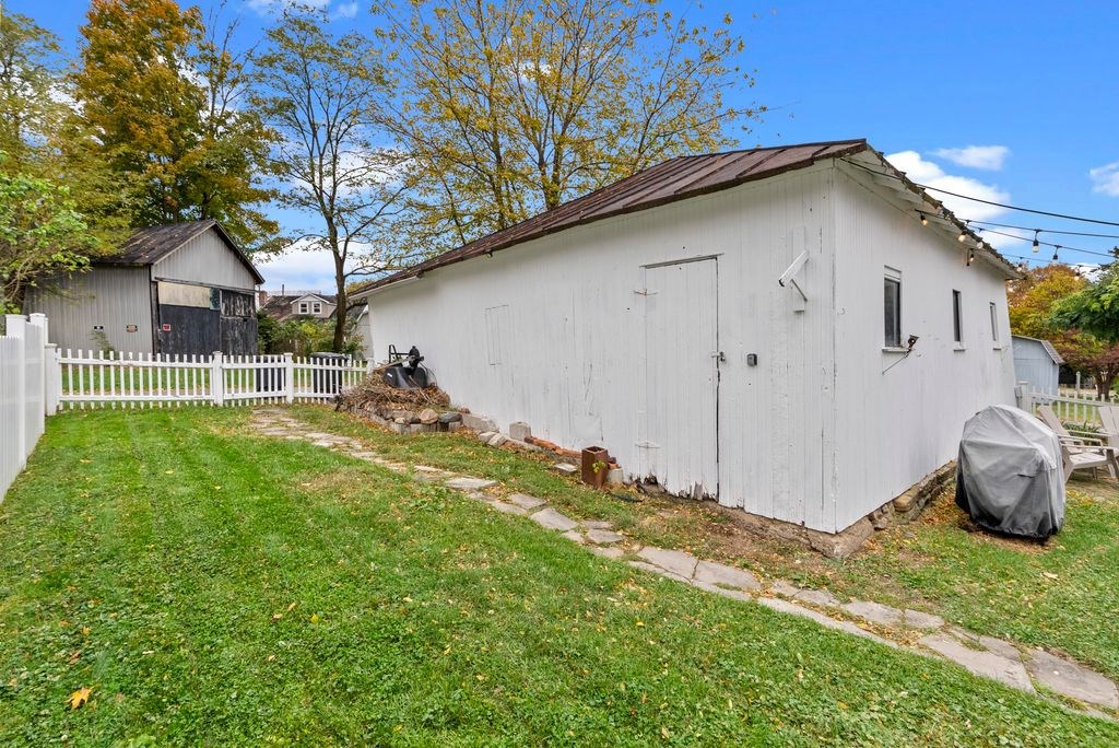 48 Grange Property Photo 42