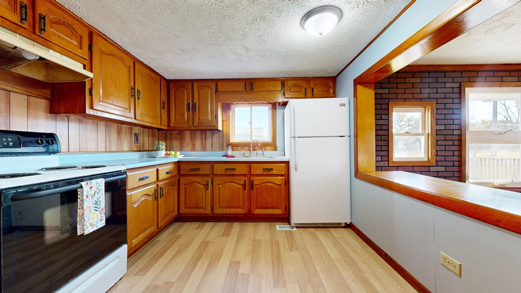 30 Jenner Ave Property Photo 9