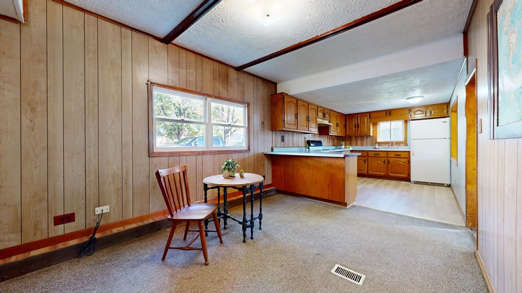 30 Jenner Ave Property Photo 12