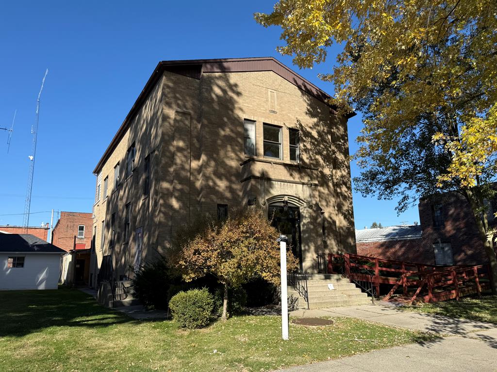 224 Rensselaer Property Photo 1