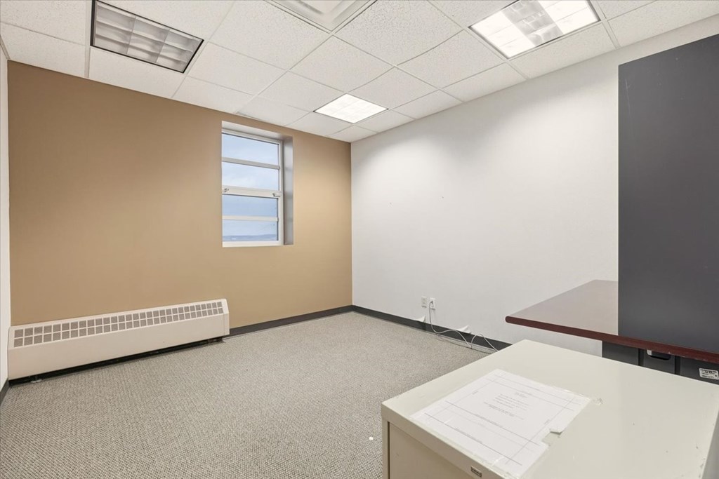 70 Park Ave. West Property Photo 9