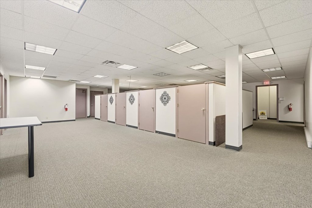 70 Park Ave. West Property Photo 18