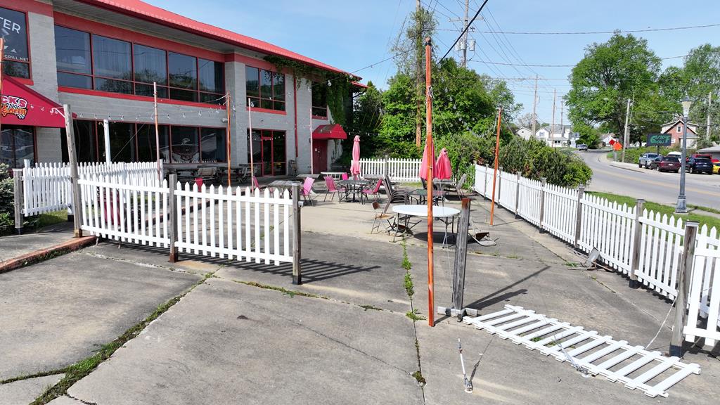 192 Main St Property Photo 33