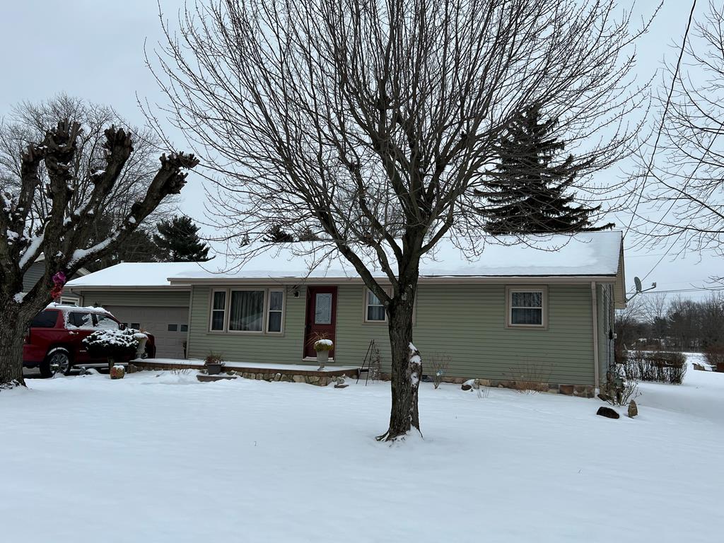 695 Crescent Way Property Photo 12