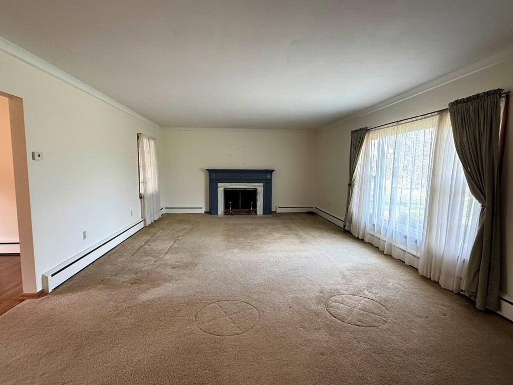 388 Maple Drive Property Photo 5