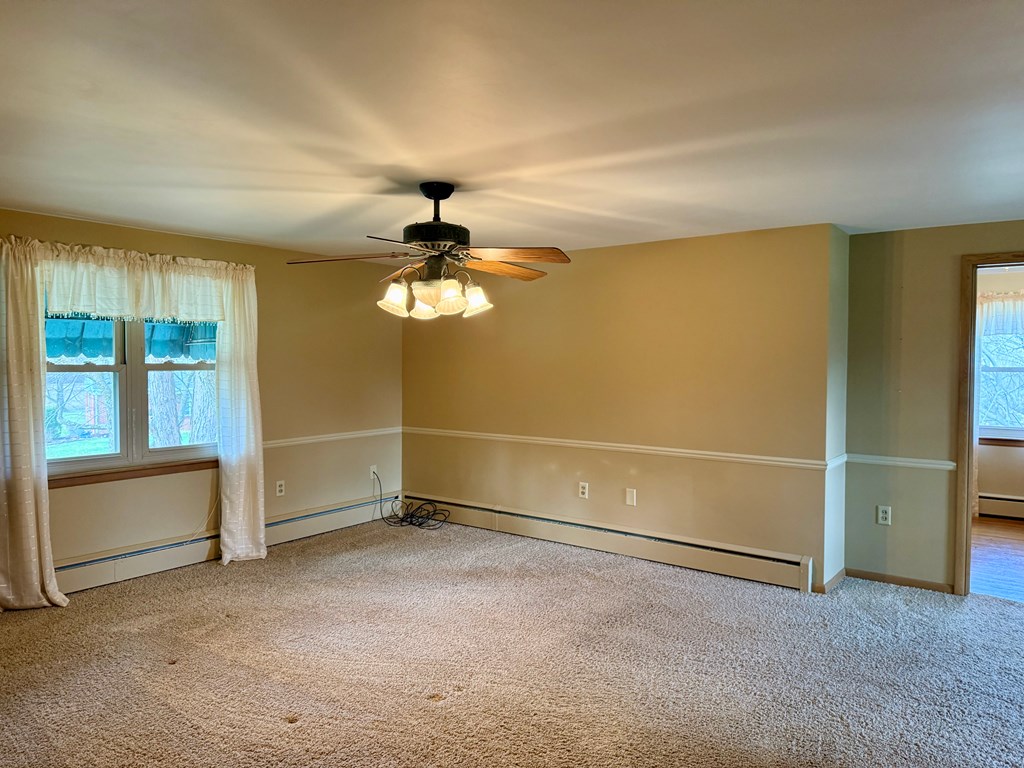 388 Maple Drive Property Photo 6