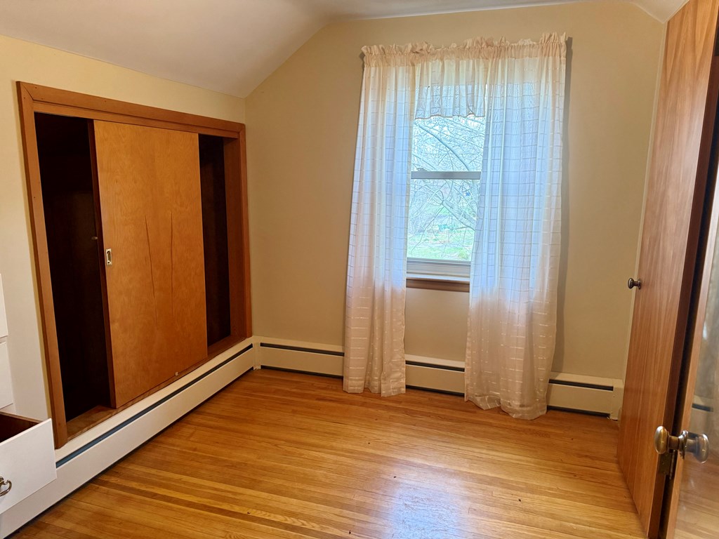 388 Maple Drive Property Photo 8