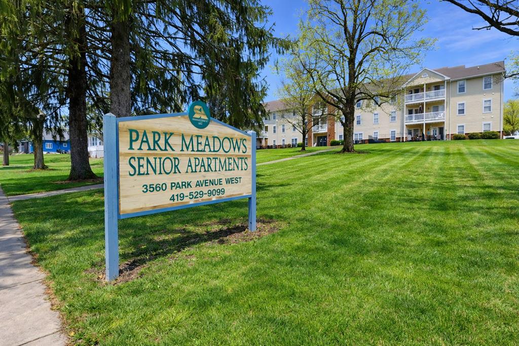 3560 Park Avenue West Property Photo 1