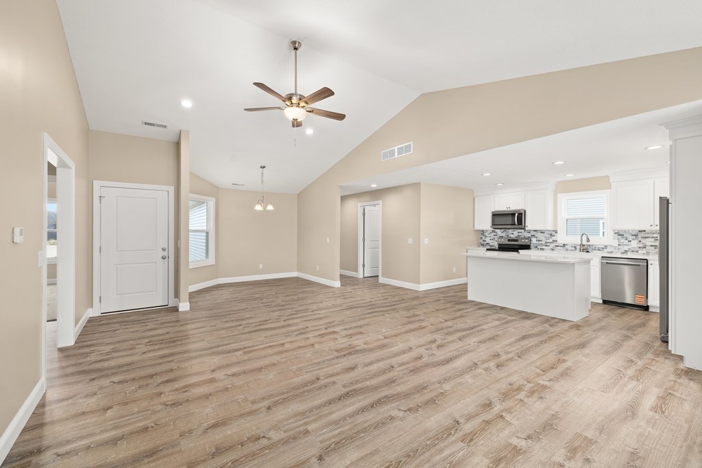 1365 Deer Ridge Lane Property Photo 3