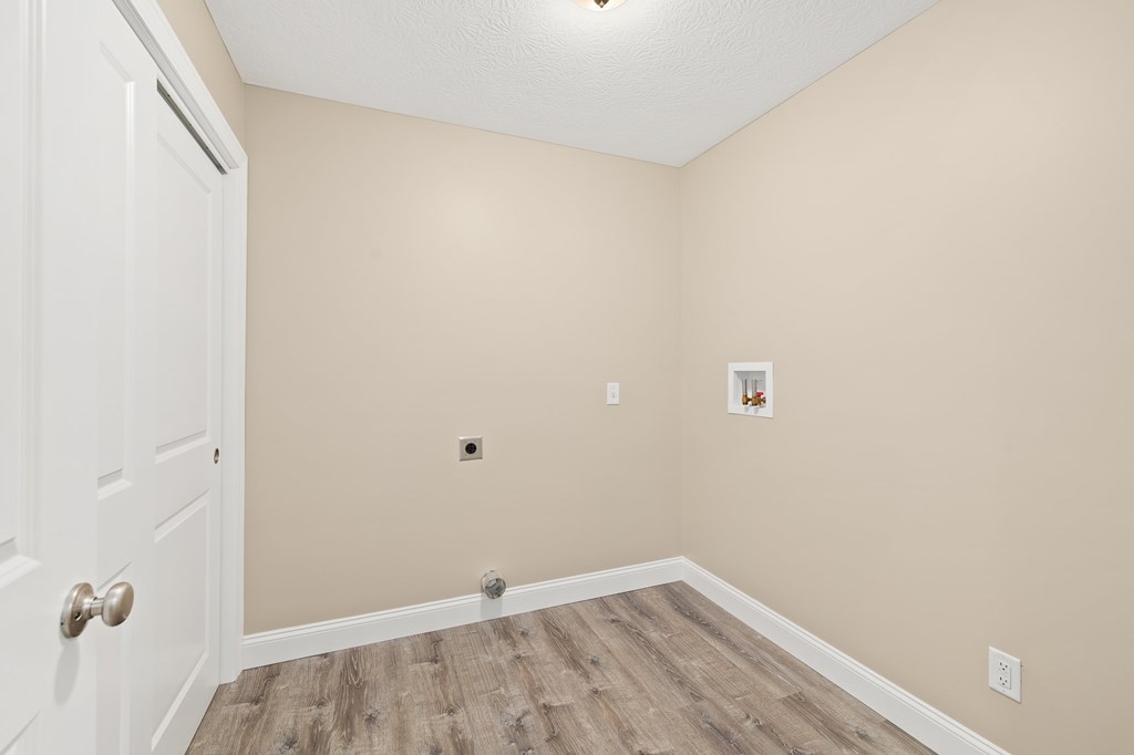 1365 Deer Ridge Lane Property Photo 10