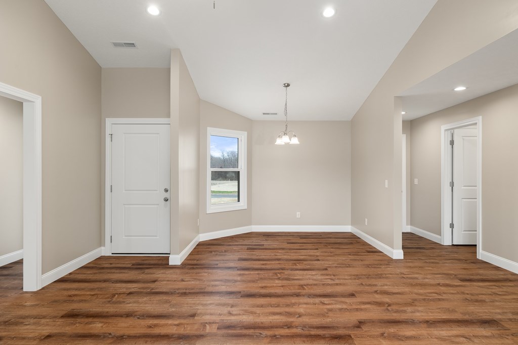 1367 Deer Ridge Lane Property Photo 6