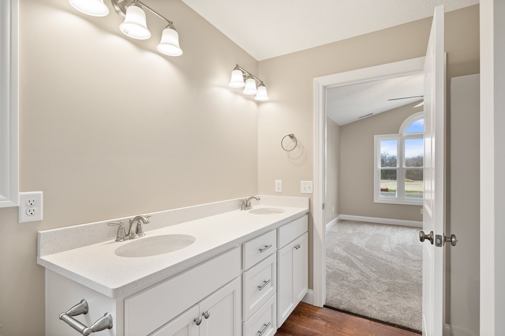 1367 Deer Ridge Lane Property Photo 13
