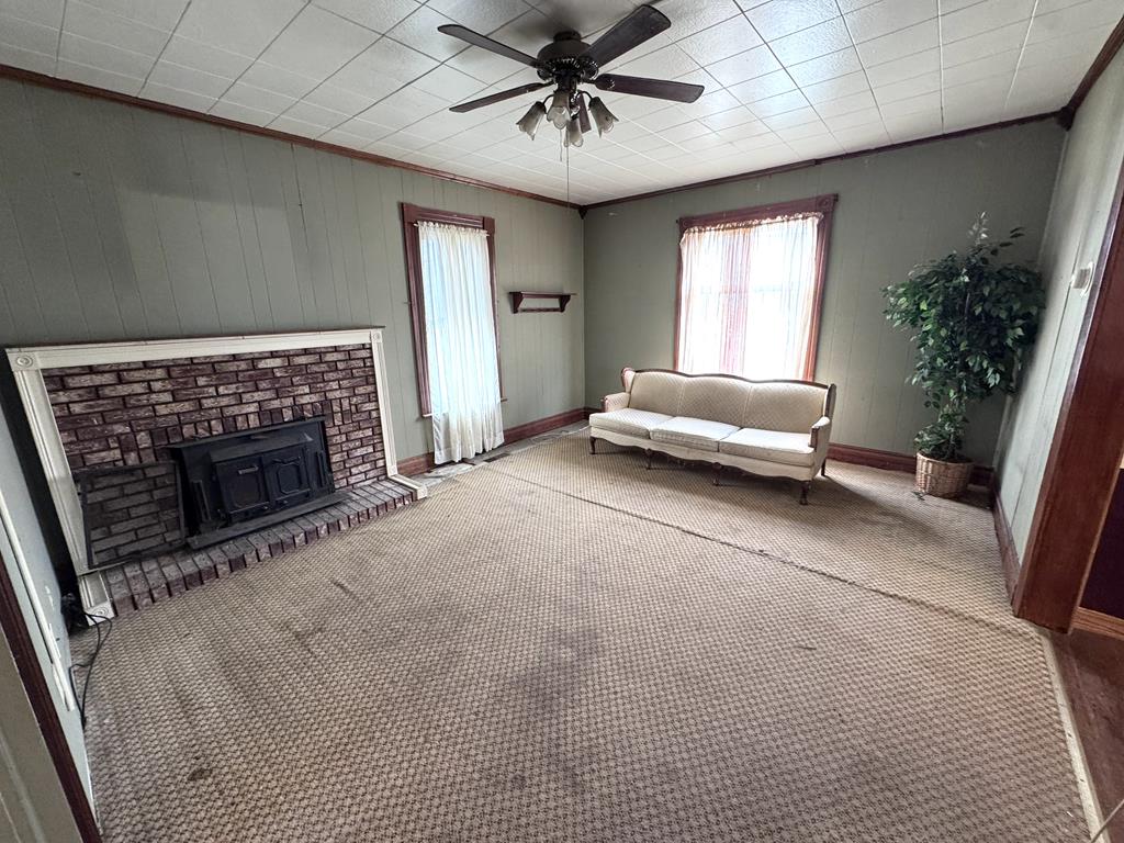 74 Whitney Ave Property Photo 5