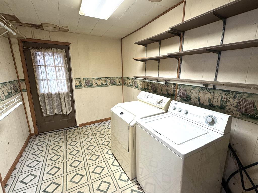 74 Whitney Ave Property Photo 8