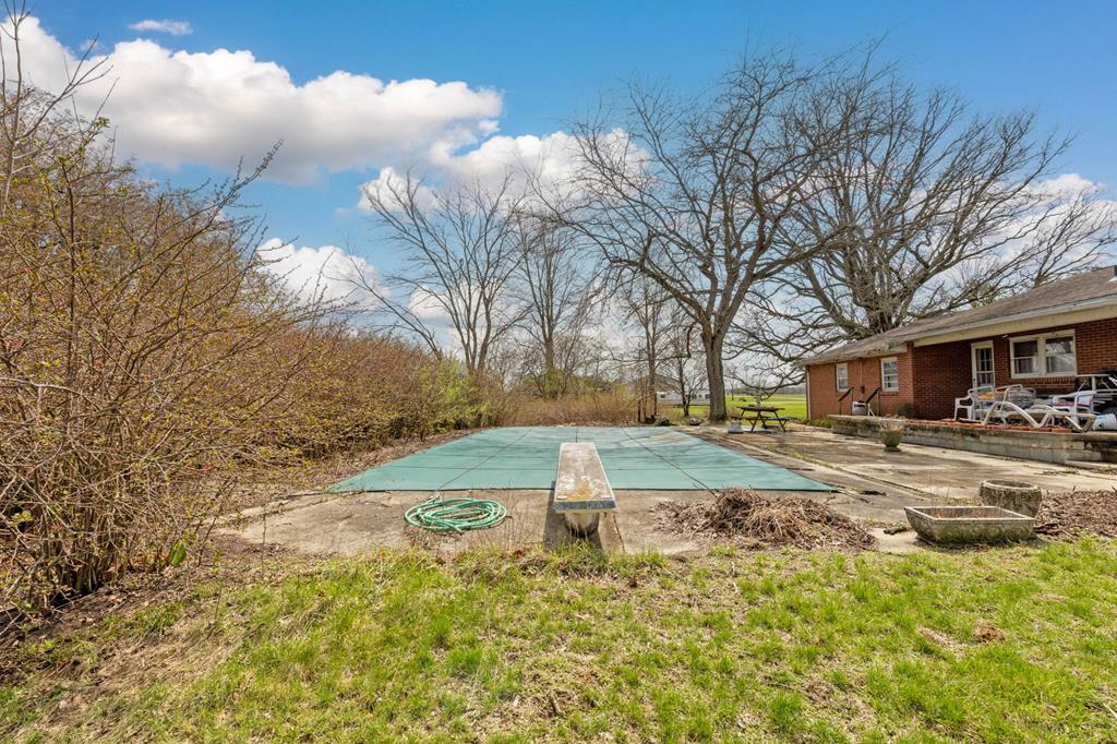 2554 Dry Lane Rd Property Photo 4