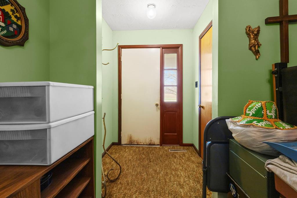 2554 Dry Lane Rd Property Photo 8