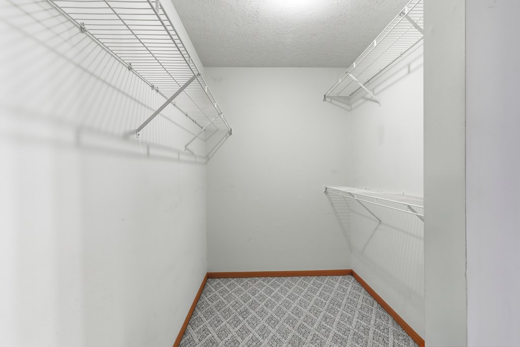689 Scott Dr Property Photo 13