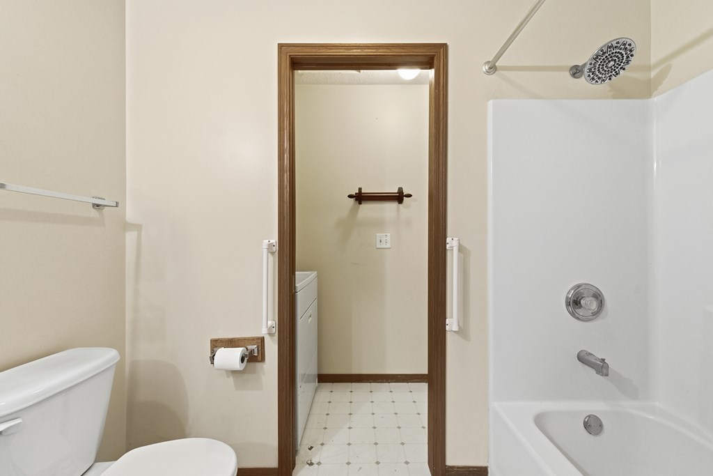 689 Scott Dr Property Photo 15
