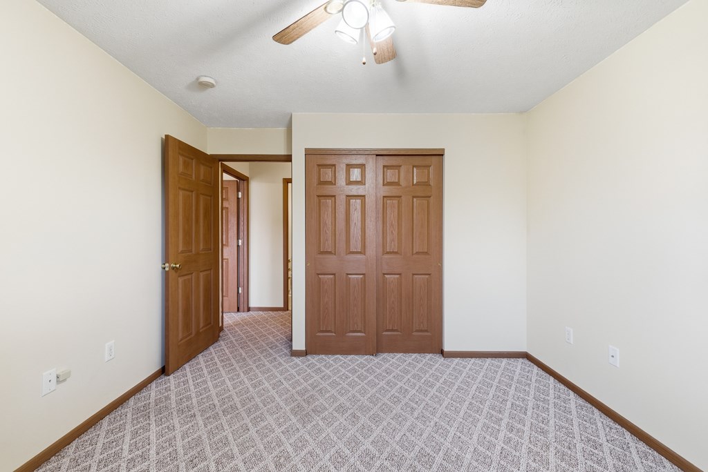 689 Scott Dr Property Photo 17