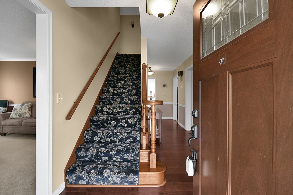 2365 Alta West Road Property Photo 4