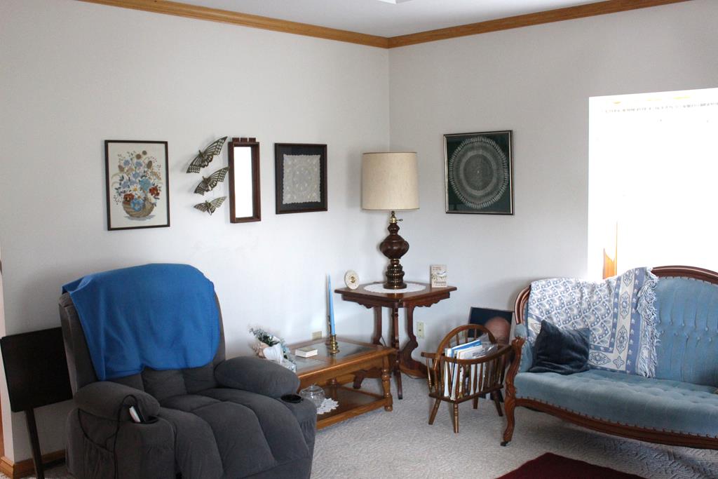 51 Maple Property Photo 15