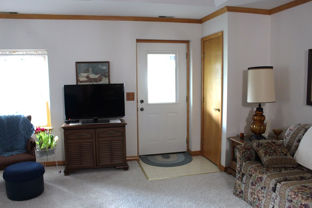 51 Maple Property Photo 17