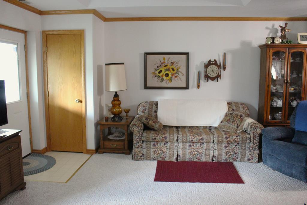 51 Maple Property Photo 18
