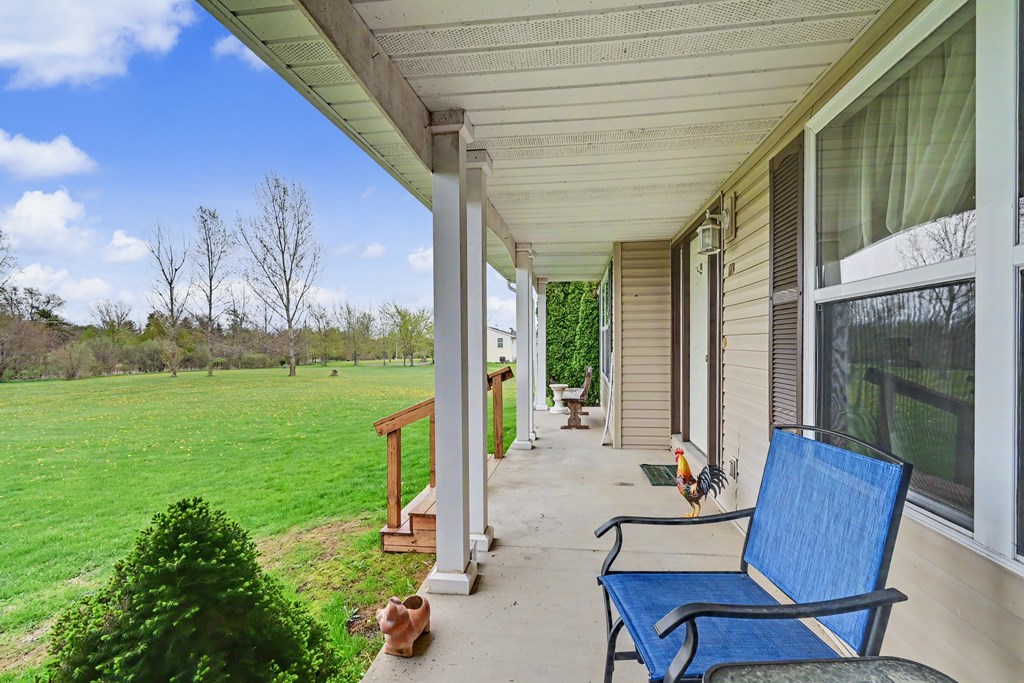 1009 County Road 40 Property Photo 2