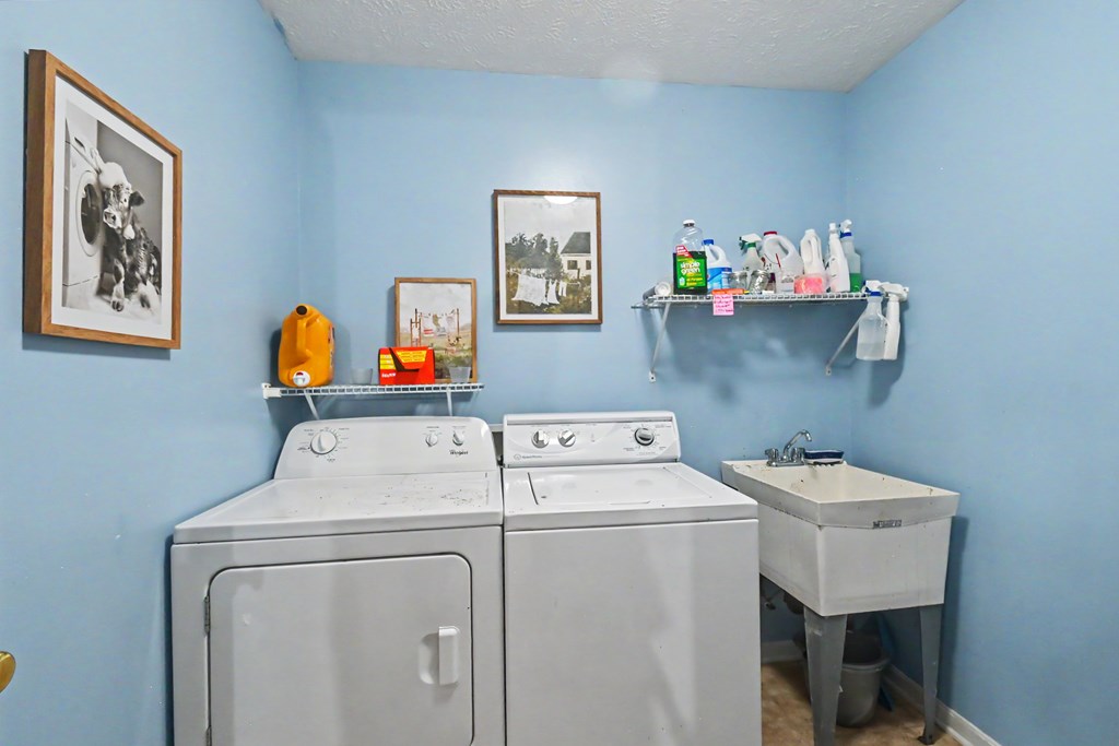 1009 County Road 40 Property Photo 14