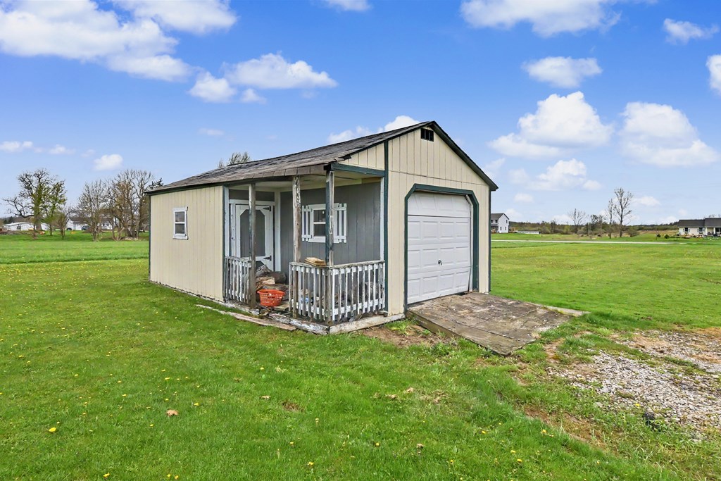 1009 County Road 40 Property Photo 37