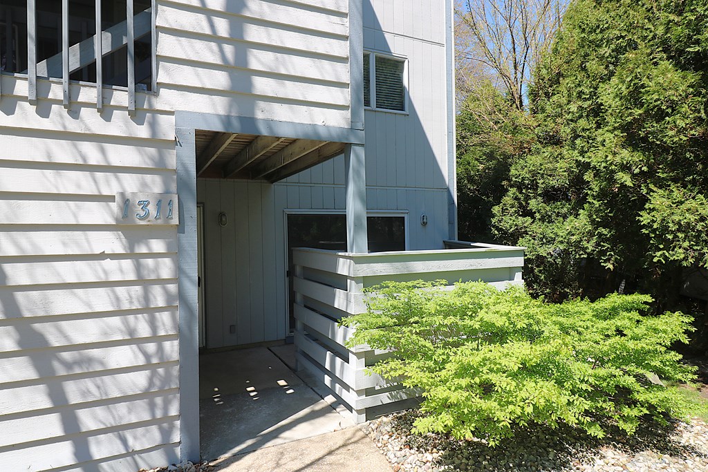 1311 Cleveland Property Photo 3
