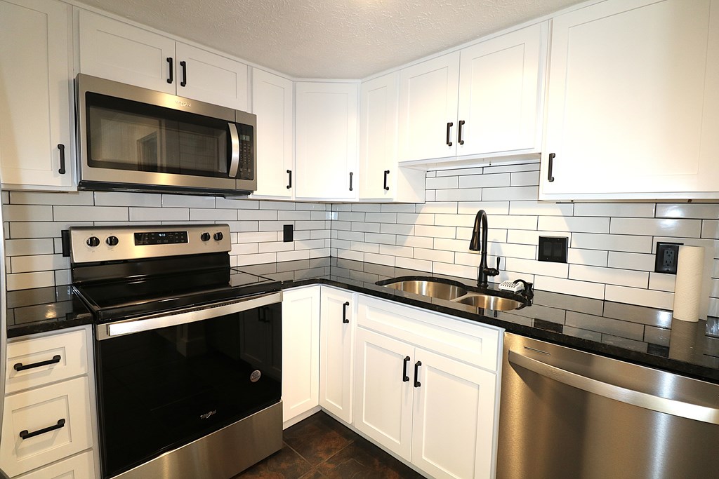 1311 Cleveland Property Photo 4