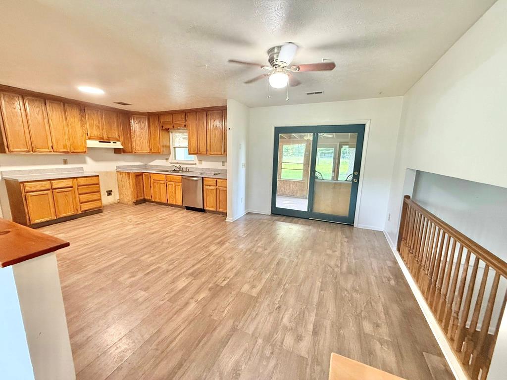 1260 County Line Road Property Photo 5