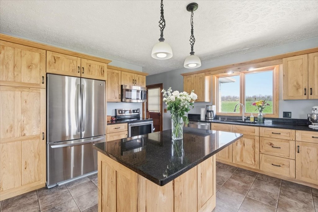 11391 Banning Property Photo 18
