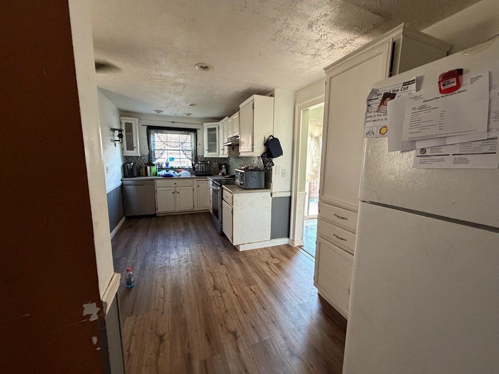 575 Maple St Property Photo 11