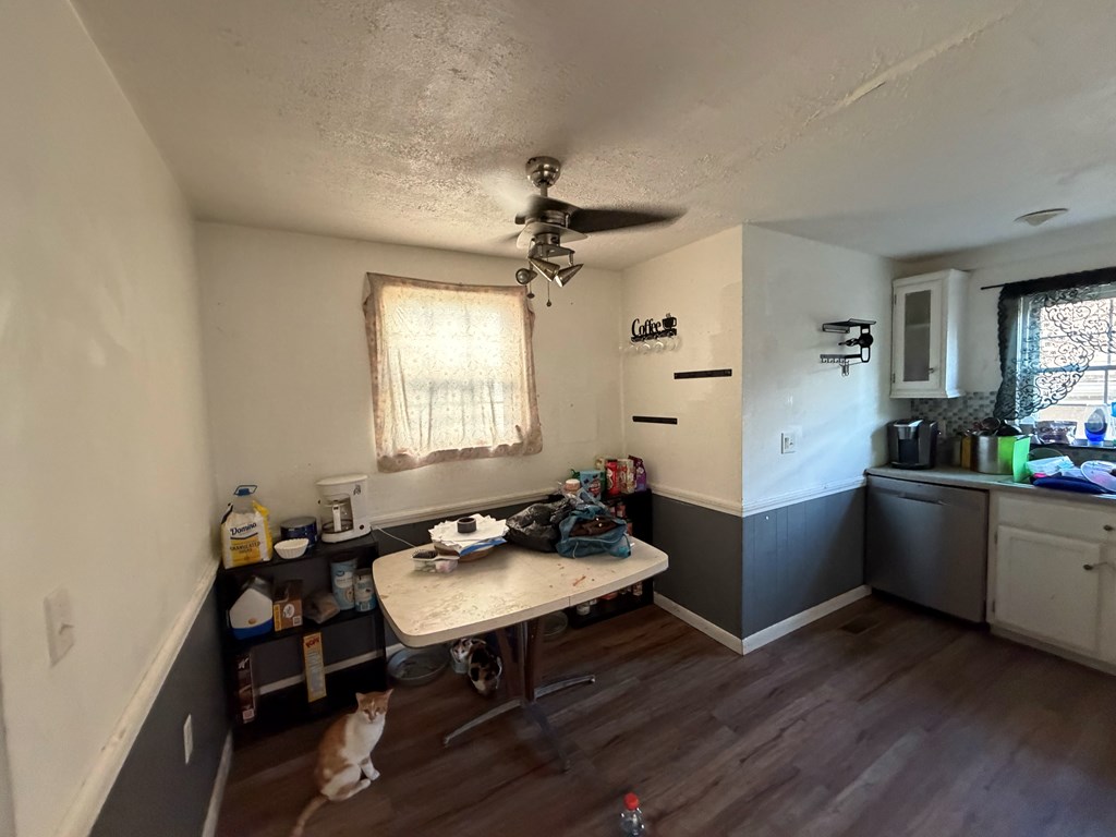 575 Maple St Property Photo 12