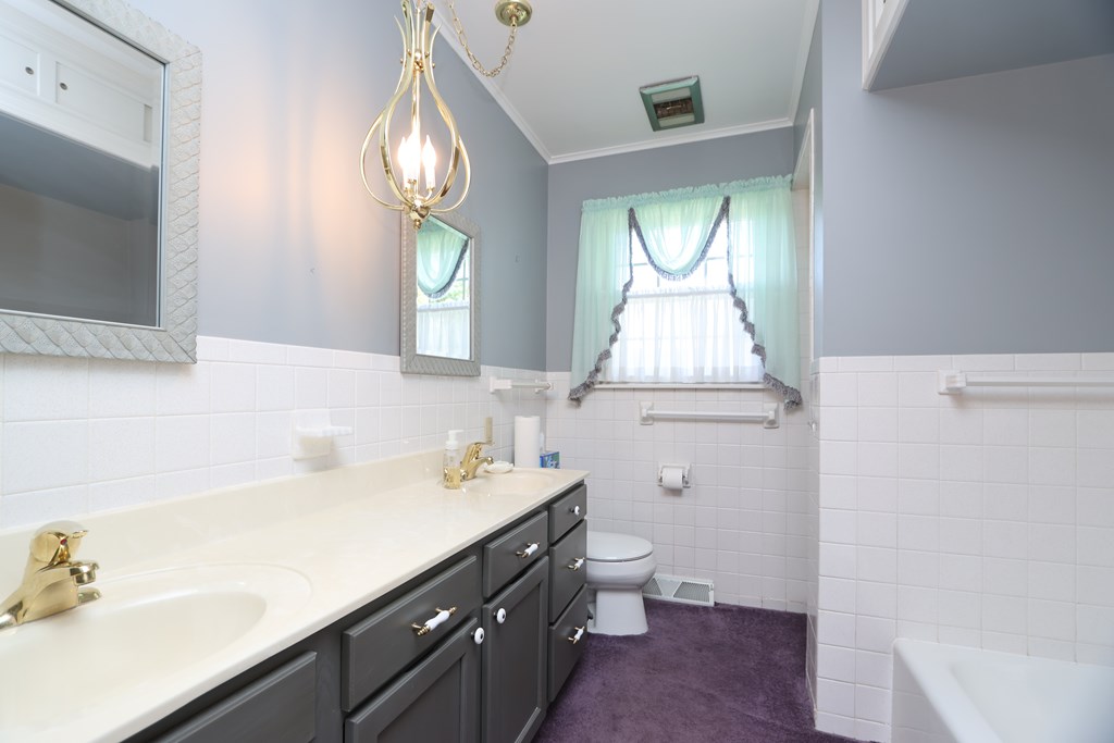 800 Fairview Ave Property Photo 12