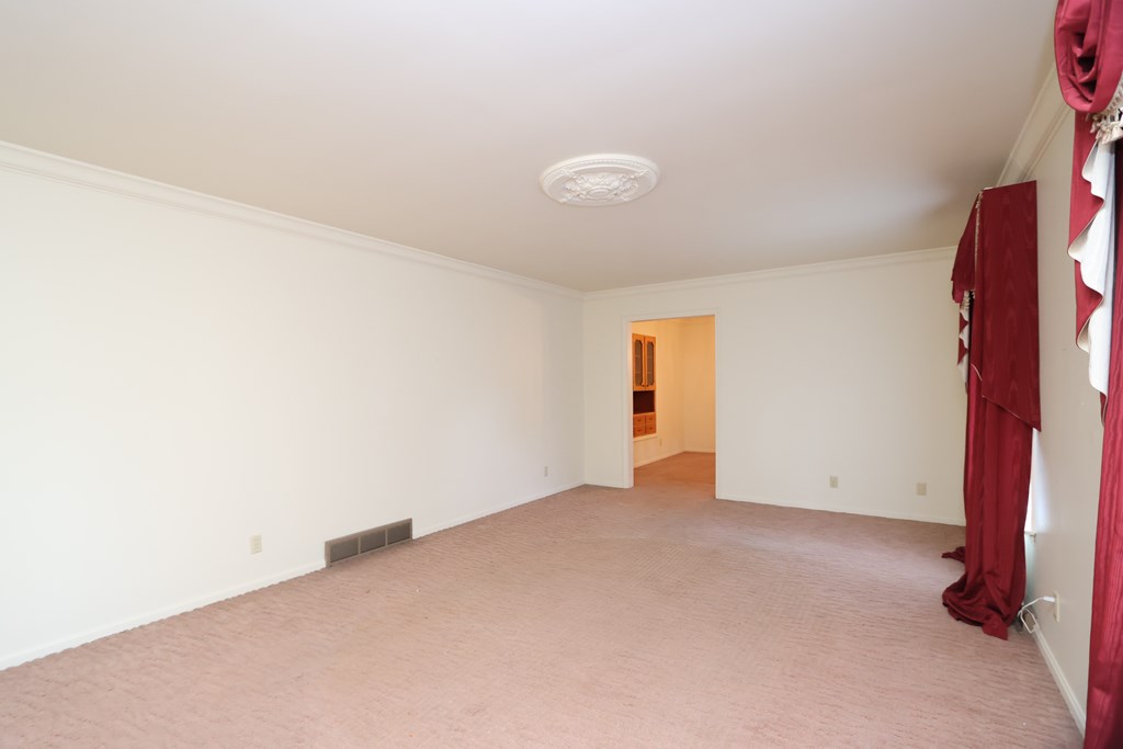800 Fairview Ave Property Photo 20