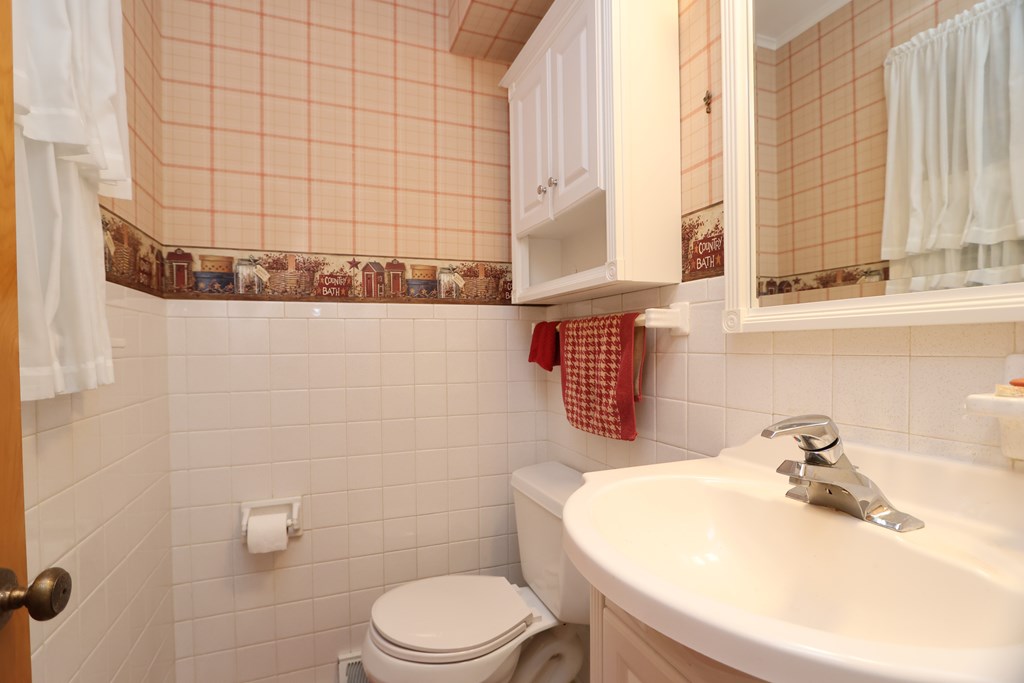 800 Fairview Ave Property Photo 21
