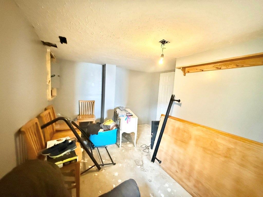 18 W Second Street Property Photo 11