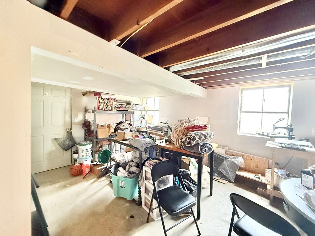 18 W Second Street Property Photo 14