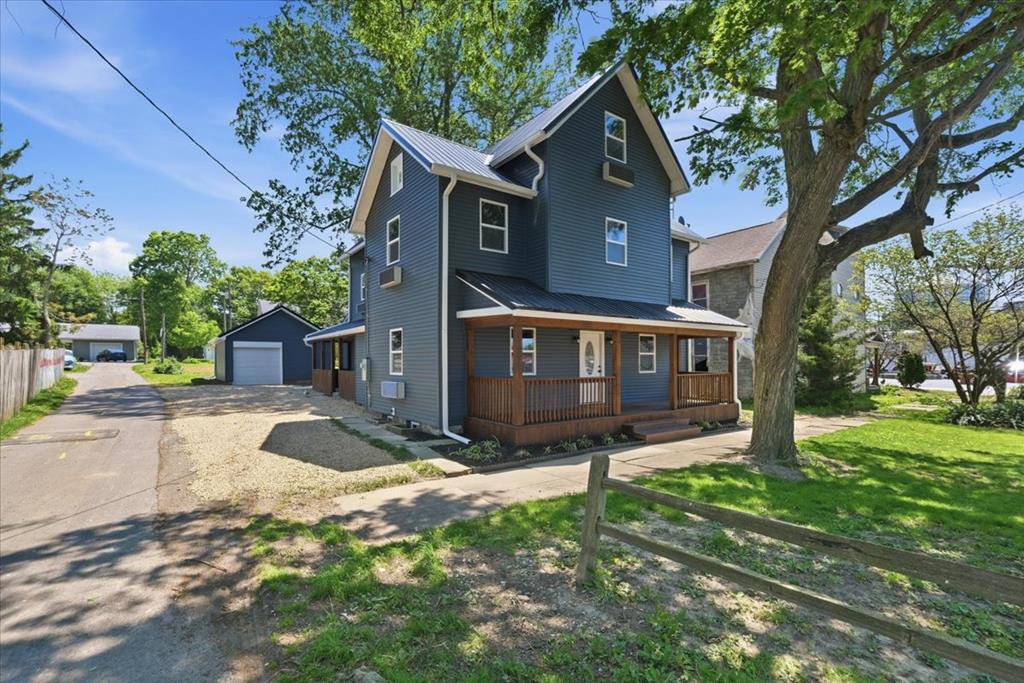 302 Main Property Photo 1