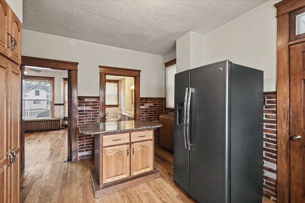 524 E. Oakwood Ave Property Photo 7