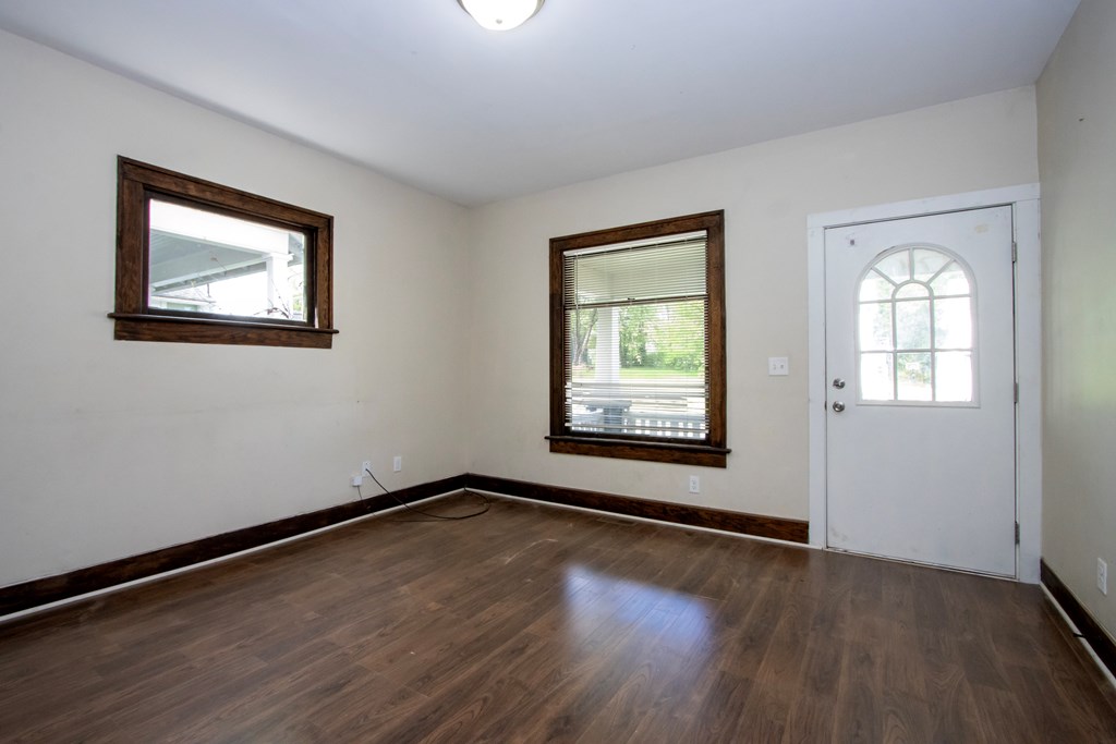 377 Main Street Property Photo 16