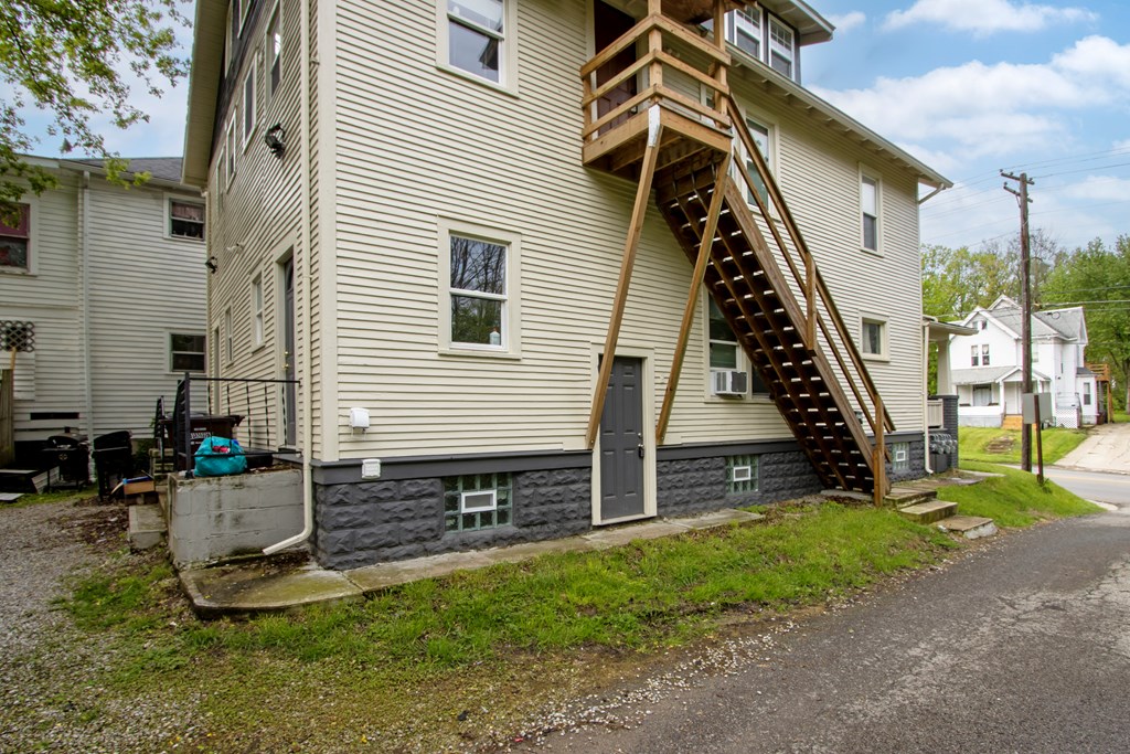 377 Main Street Property Photo 18