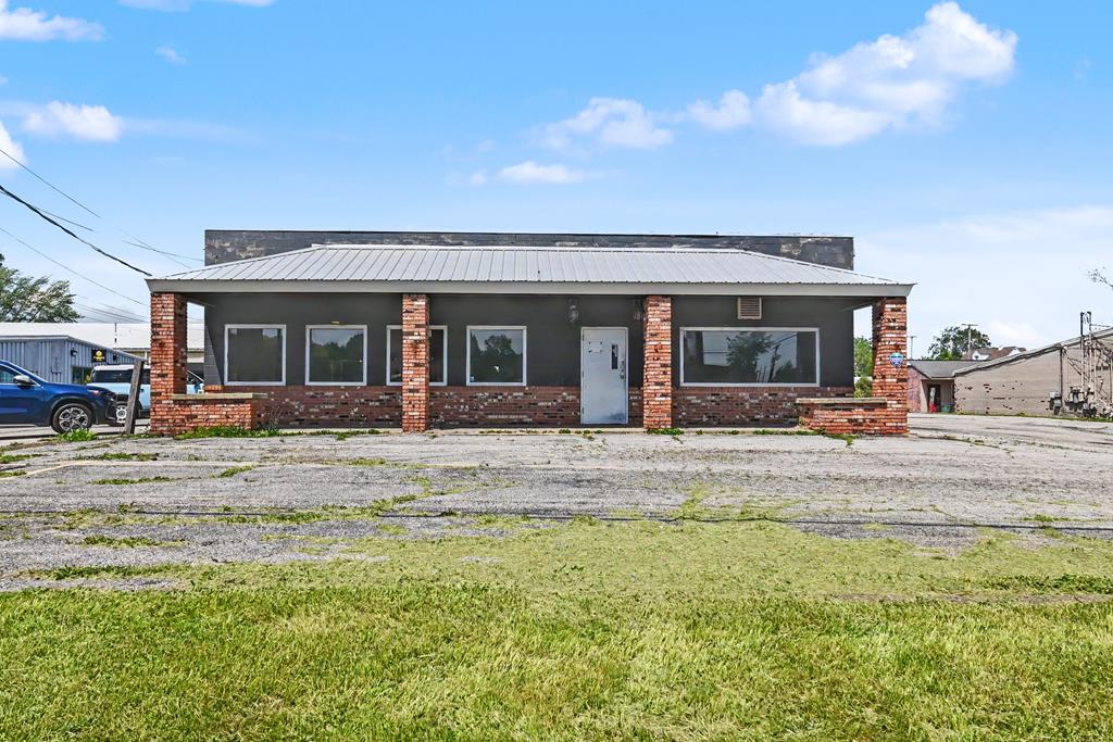 1400 4th Street Property Photo 1