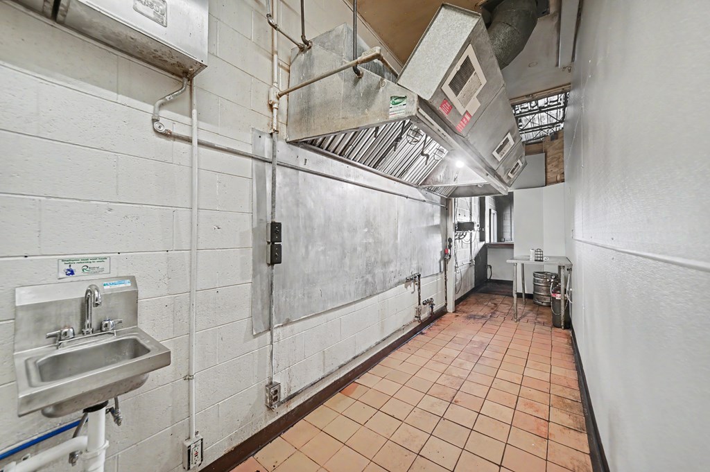 1400 4th Street Property Photo 12